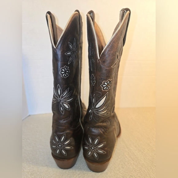 Shyanne Daisy Mae Brown Leather Floral Snip-toe Western Boots size 9 - Picture 5 of 9